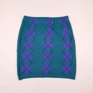 Vintage 1990's 2000's Cute Abstract Argyle Pattern Knitted Green Skirt.
